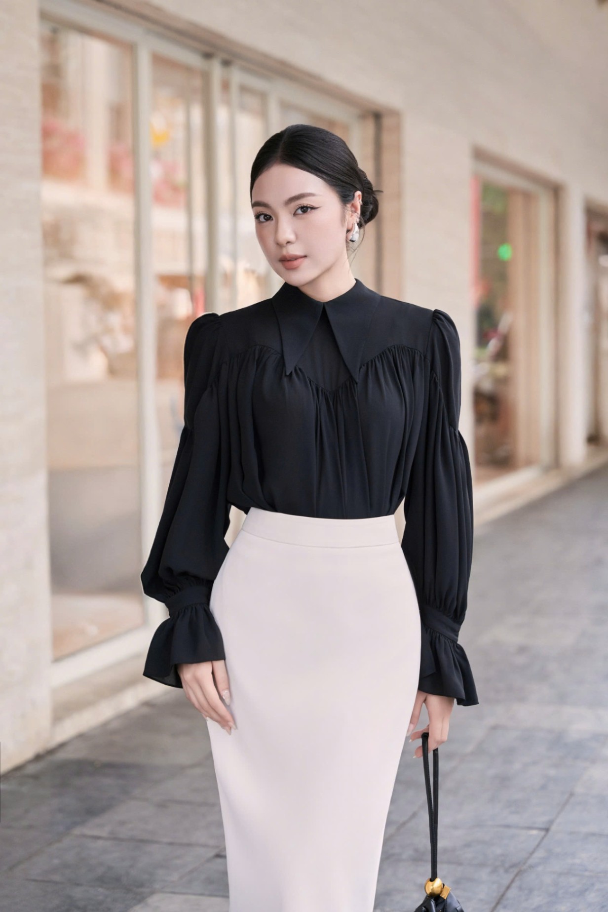 ÁO SƠ MI CỔ ĐỨC CAN CẦU NGỰC NHÚN XÒE