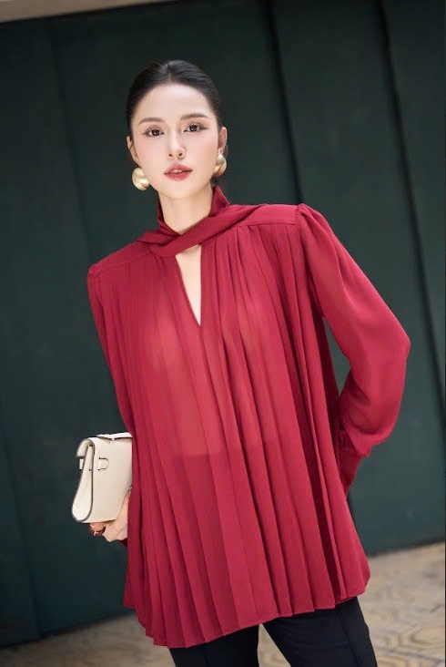 ÁO SƠ MI XẾP LY CỔ VẠT