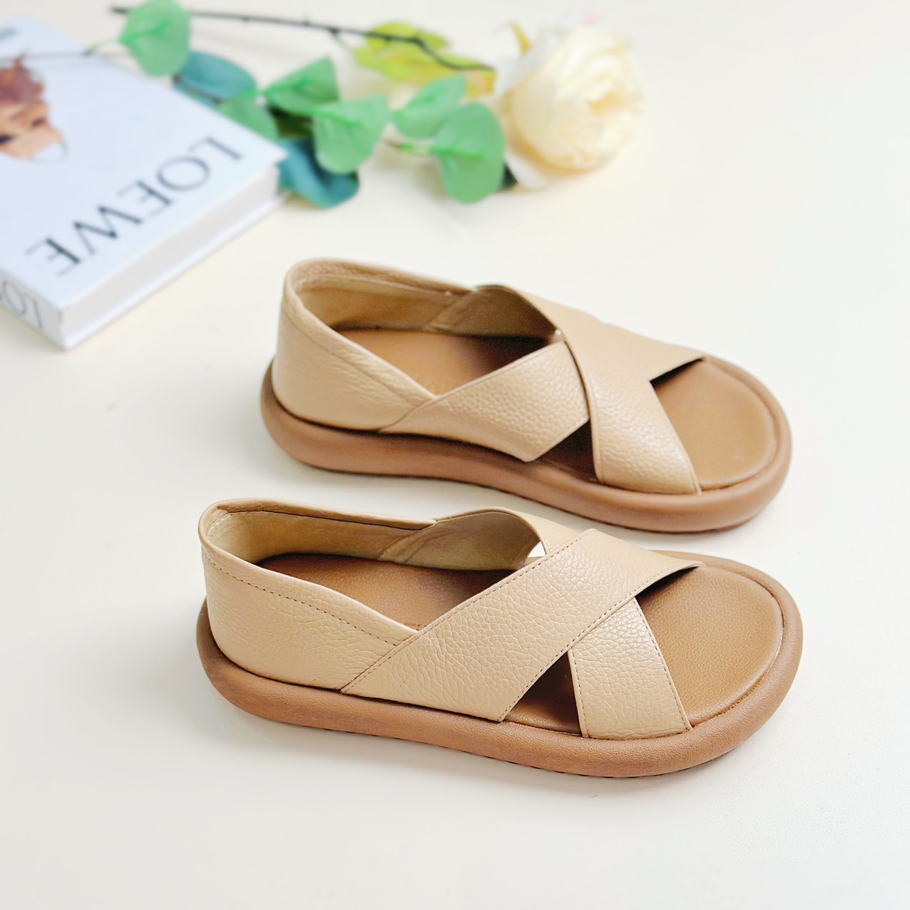 Giày Sandal 3cm Hở Mũi Quai Chéo Da Bò Thật Form Rộng H312