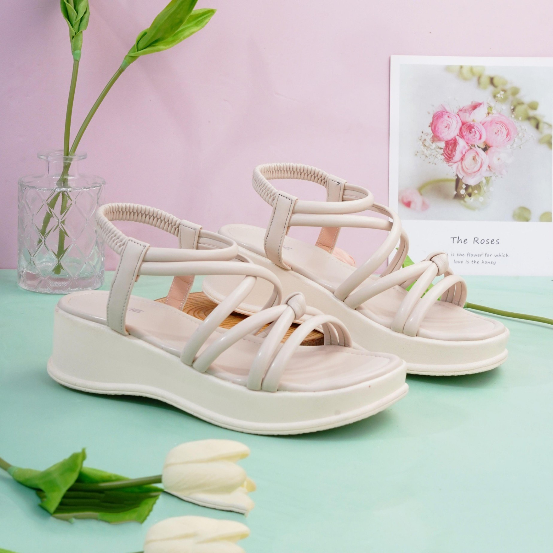 Giày Sandal Đế Xuồng 5cm Quai Chéo Hậu Thun H316