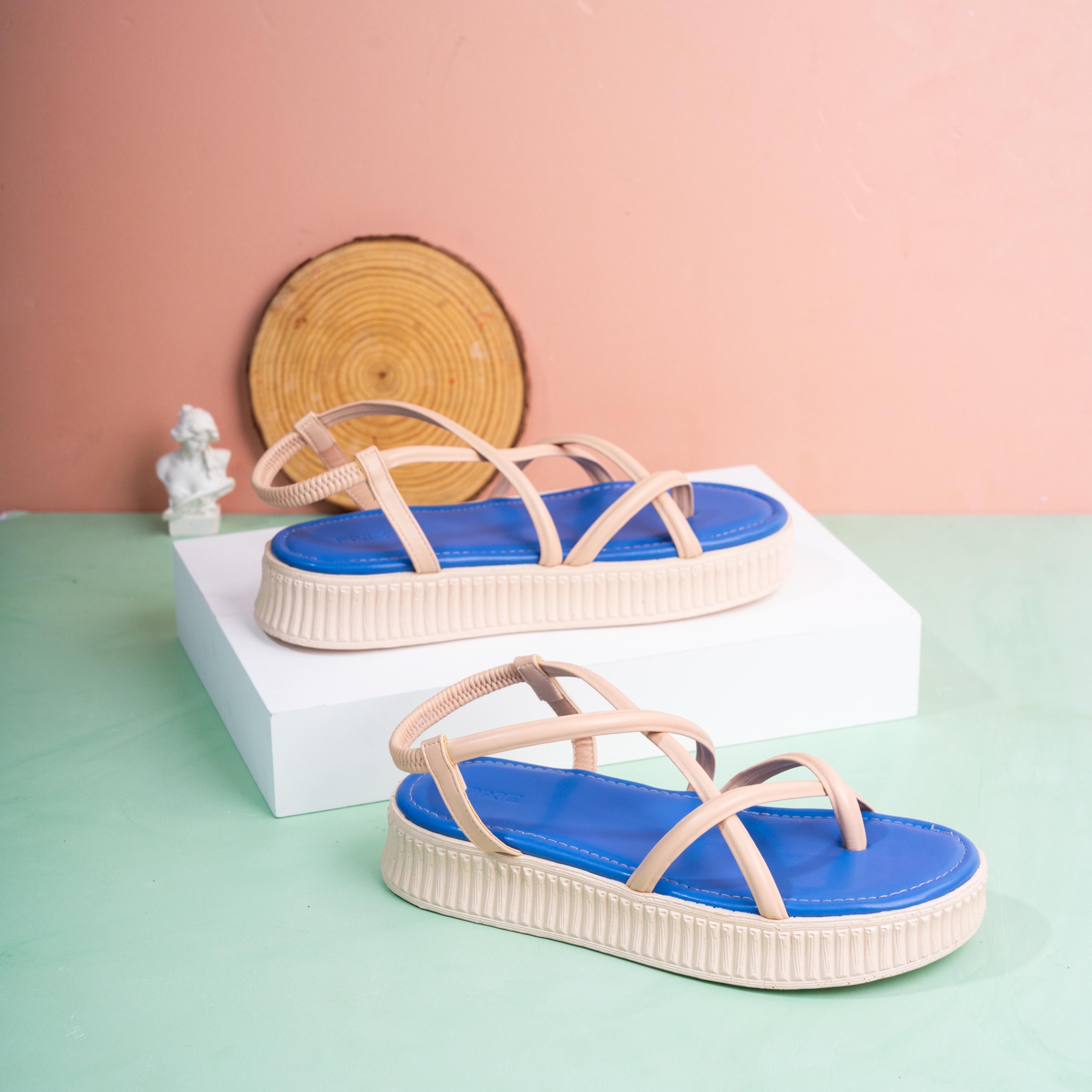 Giày Sandal Đế Bánh Mì Xỏ Ngón H310