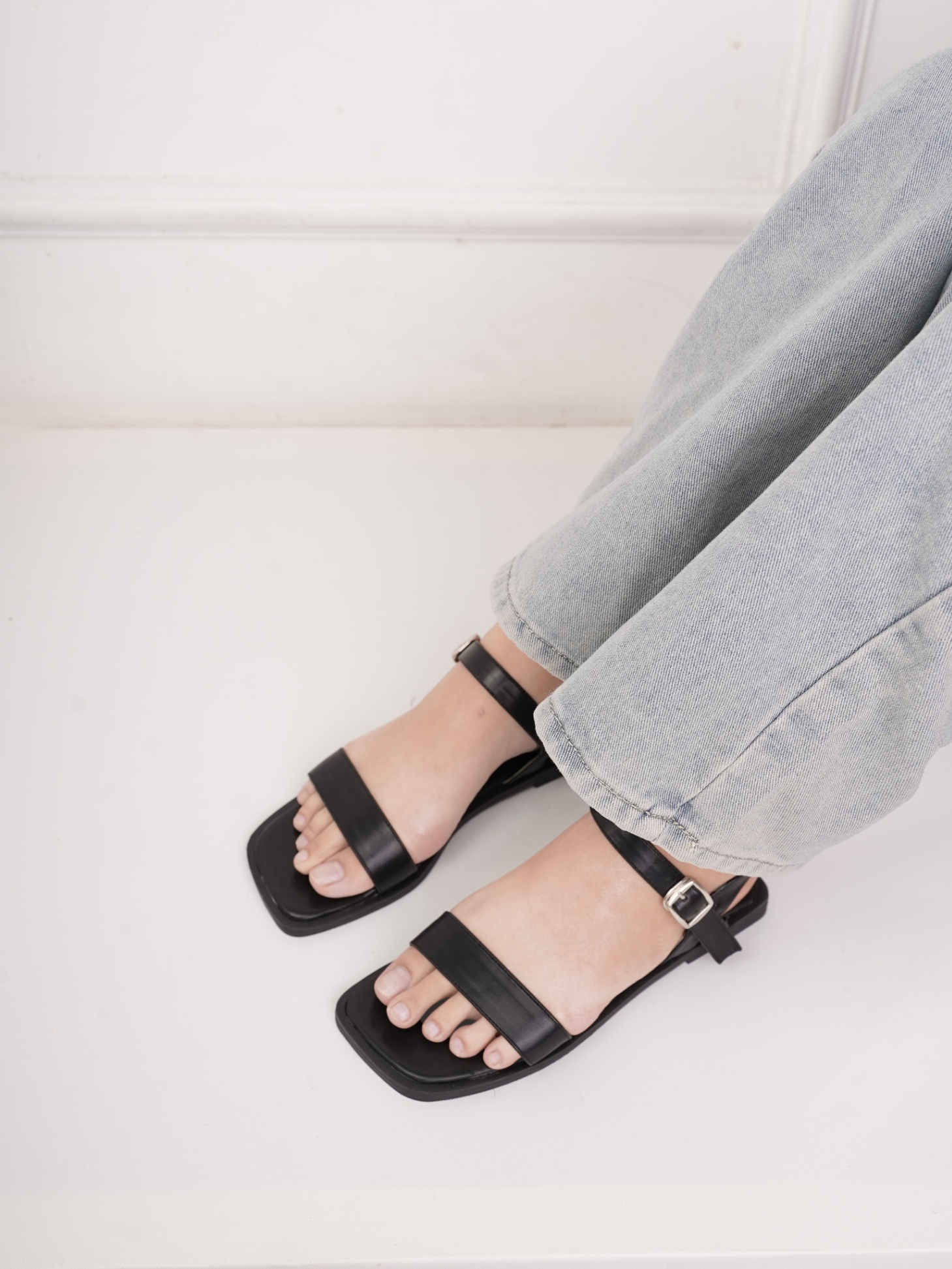 Giày Sandal Đế Bệt Quai Ngang Trơn H329