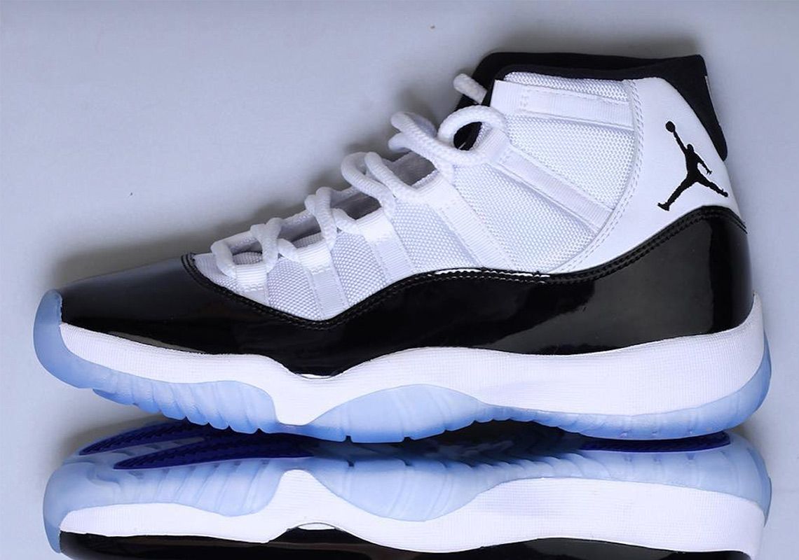 Đánh giá mẫu giày bóng rổ Nike Air Jordan 11 Concord