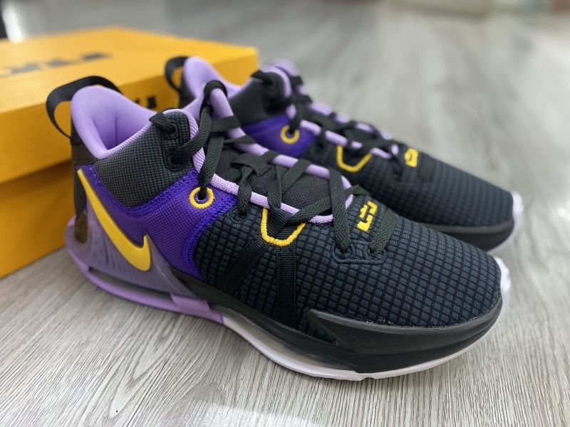 Giày bóng rổ chính hãng Nike LeBron Witness 7 