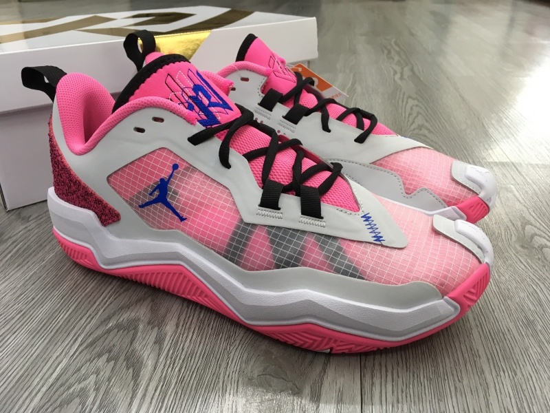 Pink russell best sale westbrook shoes