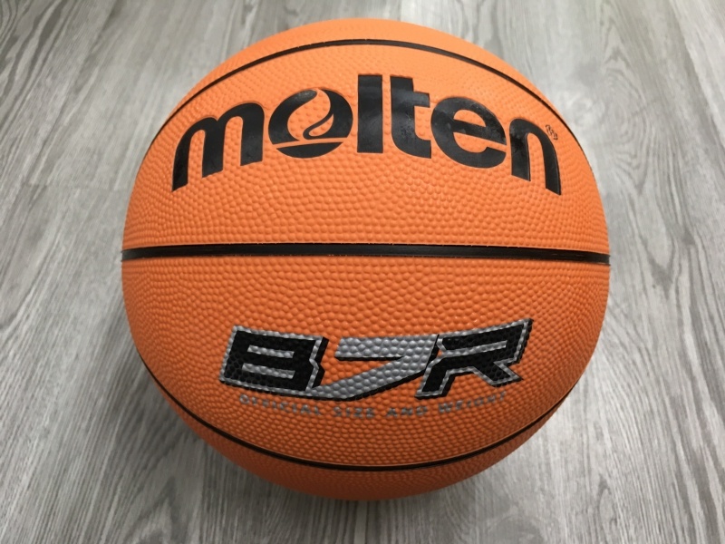 Quả bóng rổ Molten B7R size 7