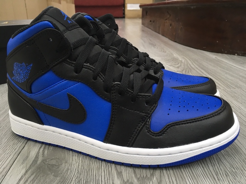 Giày thể thao chính hãng Nike Air Jordan 1 Mid 'Black Royal Blue' DQ8426-042/ Michael Jordan