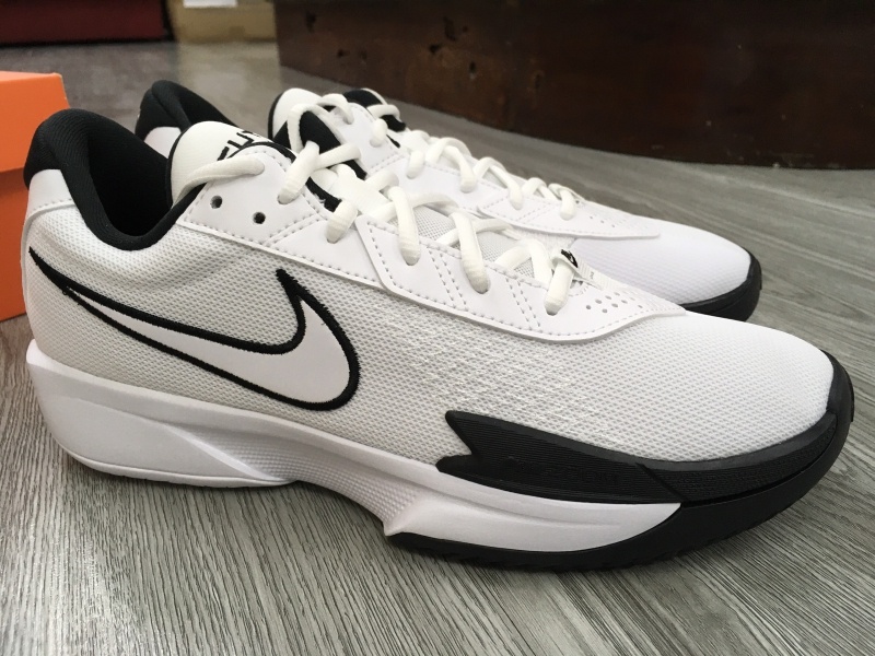 Giày bóng rổ chính hãng Nike GT Cut Academy “White Black” FB2598-100