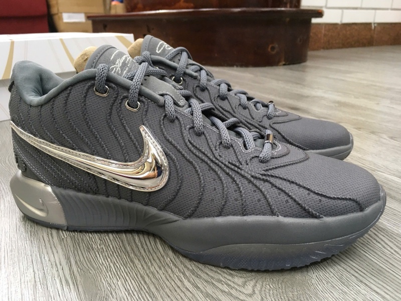 Giày bóng rổ chính hãng Nike LeBron 21 'Cool Grey' HF5353-001 Giày bóng rổ chính hãng Nike LeBron 21 'Cool Grey' HF5353-001