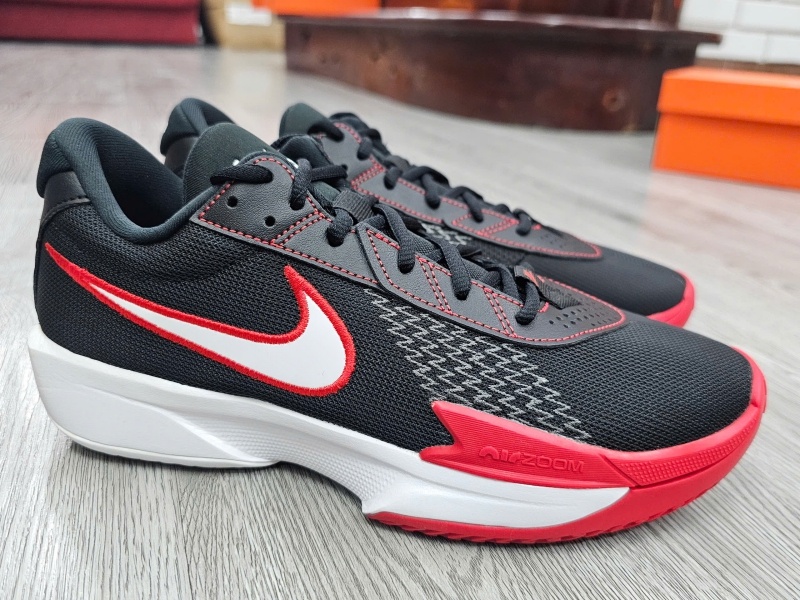Giày bóng rổ chính hãng Nike GT Cut Academy 'Black University Red' FB2598-008