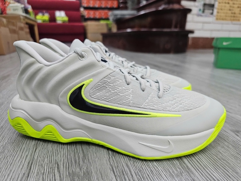 Giày bóng rổ chính hãng Nike Giannis Immortality 4 'Light Silver Volt Black' FQ3681-007/ Giannis Antetokounmpo