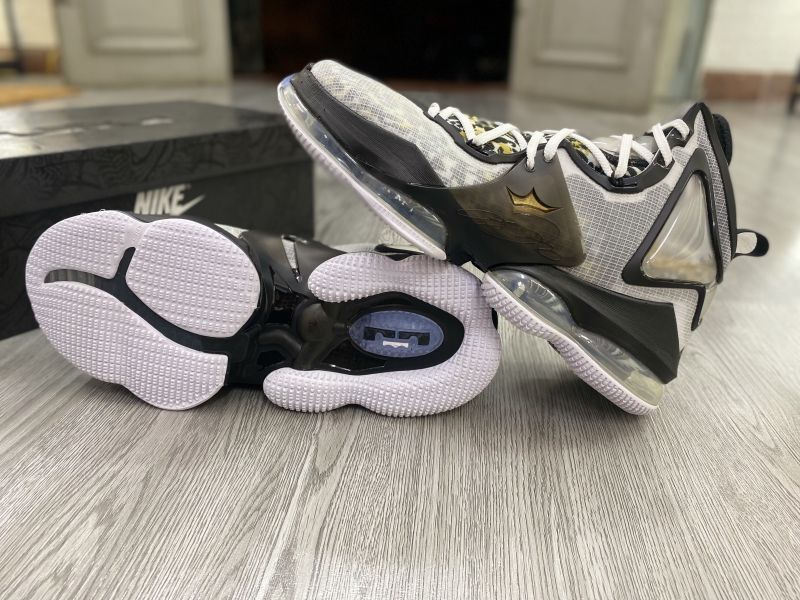 Giày bóng rổ chính hãng Nike LeBron 19