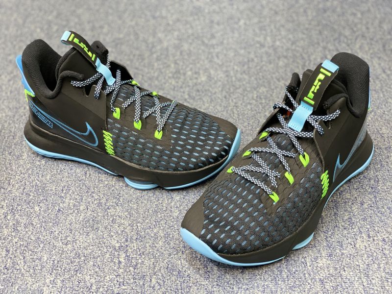 Giày bóng rổ chính hãng Nike LeBron Witness 5