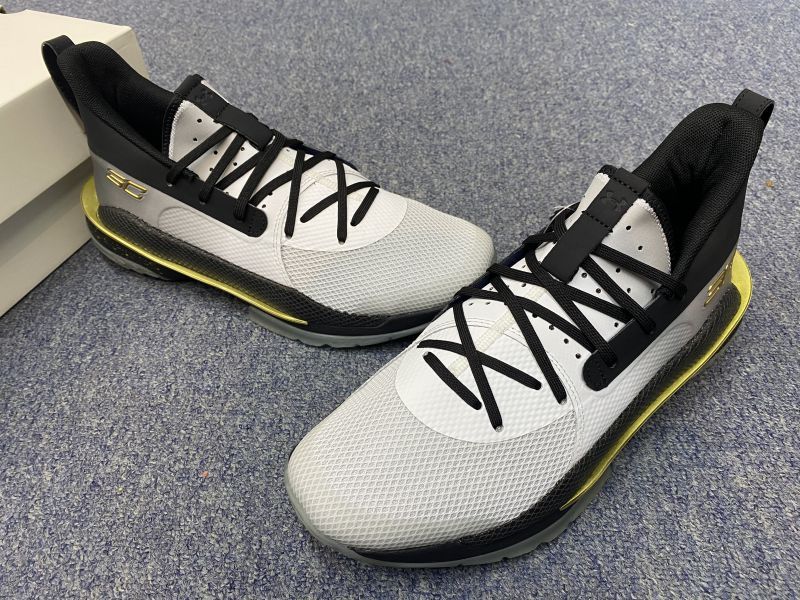 Giày bóng rổ chính hãng Under Armour Curry 7