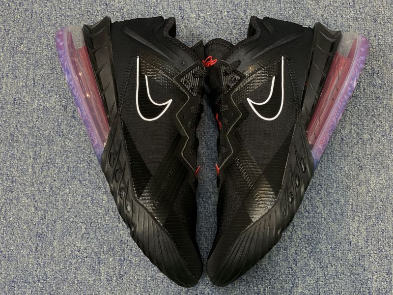 Giày bóng rổ chính hãng Nike LeBron 18