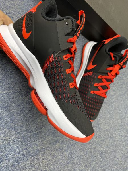 Giày bóng rổ chính hãng Nike LeBron Witness 5