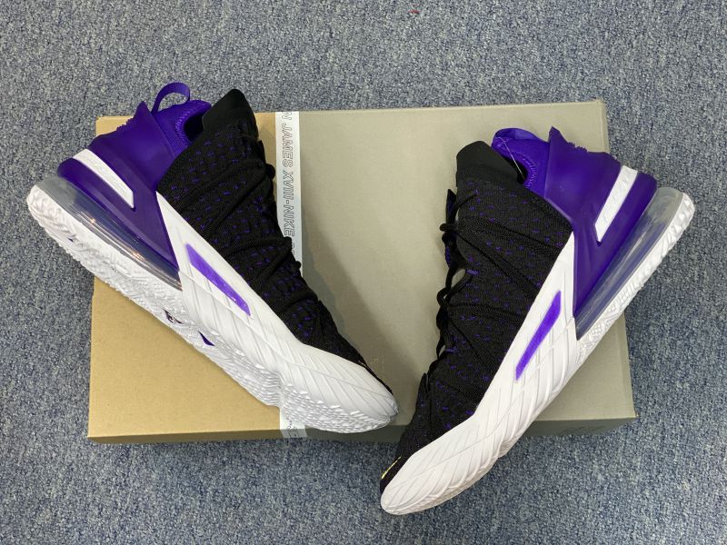 Giày bóng rổ chính hãng Nike LeBron 18