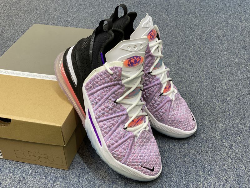 Giày bóng rổ chính hãng Nike LeBron 18