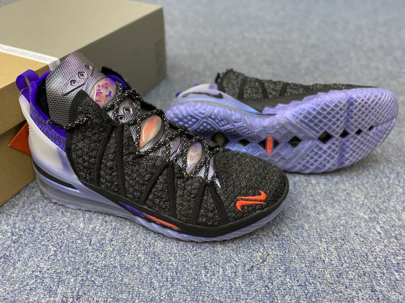 Giày bóng rổ chính hãng Nike LeBron 18