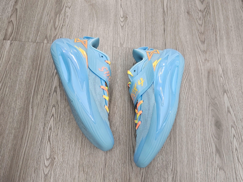 Giay-bong-ro-chinh-hang-Anta-Shock-Wave-7-PRO-Blue-112621111-2-Kyrie-Irving-8.jpg?v=1781776536