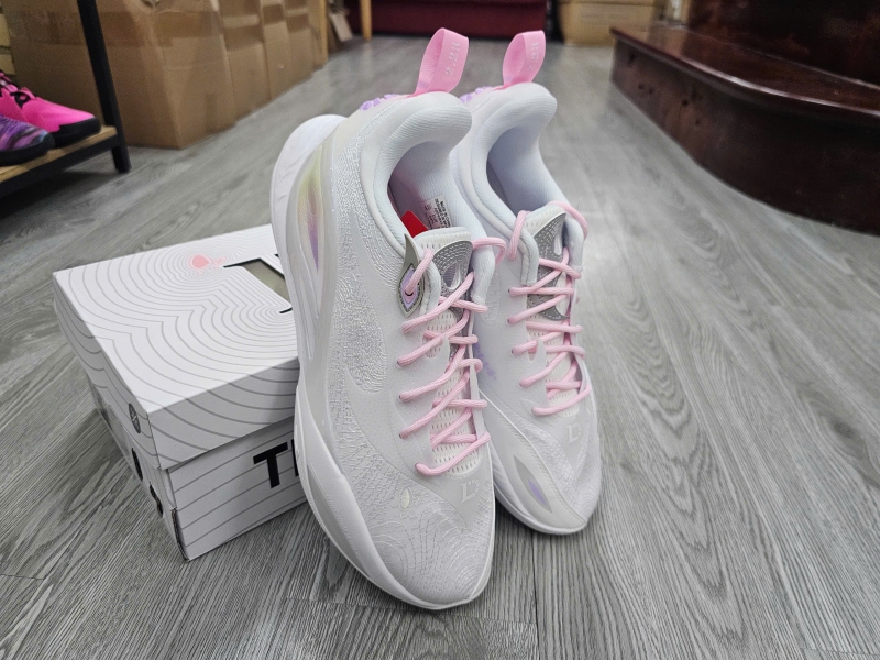 Giay-bong-ro-chinh-hang-LiNing-Dlo-2-Pisces-ABPW013-2-D-Angelo-Russell-5.jpg?v=1777436975