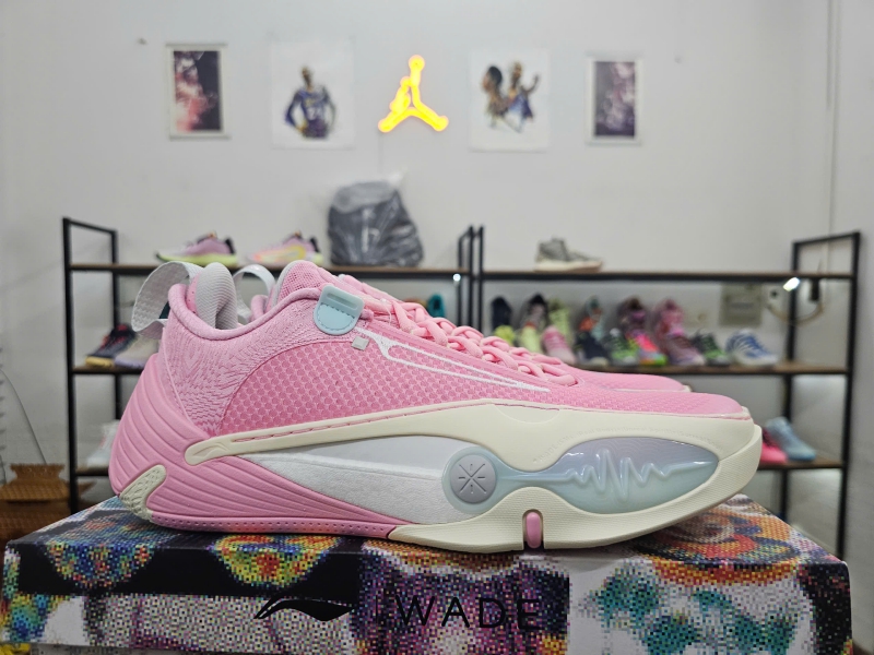 Giay-bong-ro-chinh-hang-LiNing-Wade-All-City-14-Blossom-ABAW001-2-Dwyane-Wade-10.jpg?v=1774947997