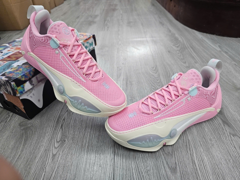 Giay-bong-ro-chinh-hang-LiNing-Wade-All-City-14-Blossom-ABAW001-2-Dwyane-Wade-6.jpg?v=1774947980