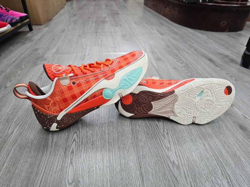 Giay-bong-ro-chinh-hang-LiNing-Wade-All-City-14-Vibrant-Orange-ABAW011-9-Dwyane-Wade-3.jpg?v=1777435898