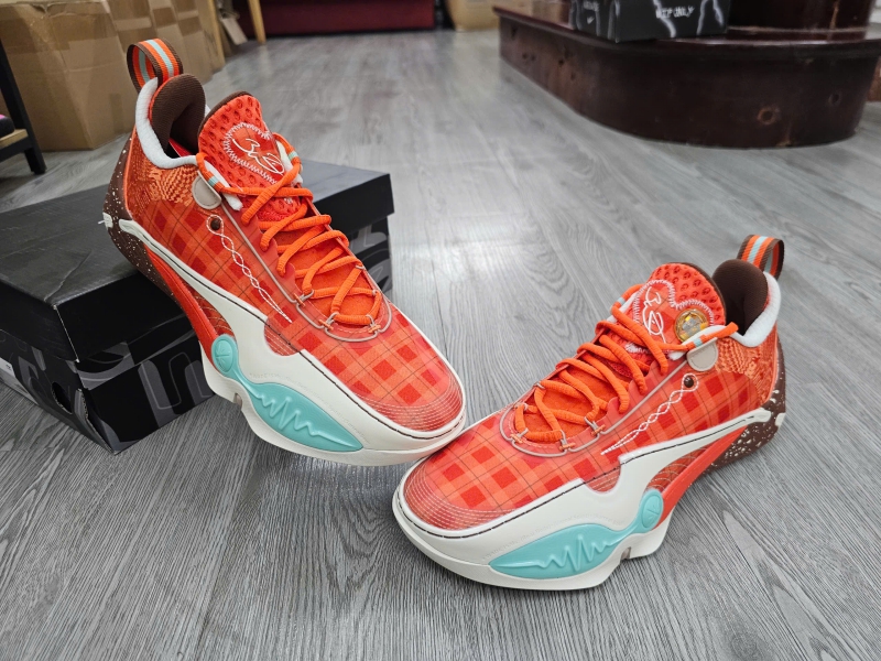 Giay-bong-ro-chinh-hang-LiNing-Wade-All-City-14-Vibrant-Orange-ABAW011-9-Dwyane-Wade-5.jpg?v=1777435908