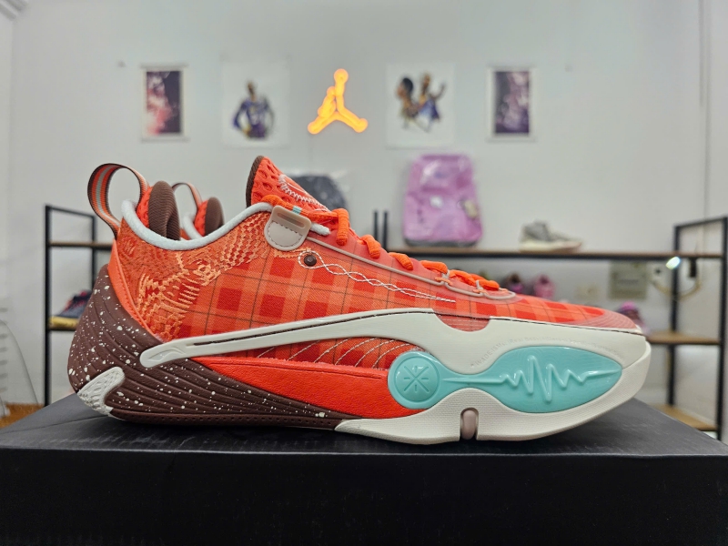 Giay-bong-ro-chinh-hang-LiNing-Wade-All-City-14-Vibrant-Orange-ABAW011-9-Dwyane-Wade-9.jpg?v=1777435923