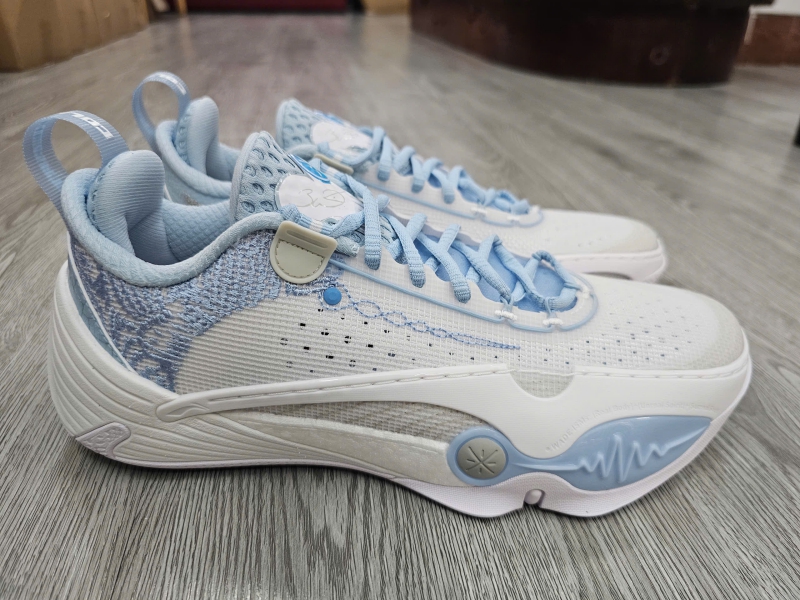 Giay-bong-ro-chinh-hang-LiNing-Wade-All-City-14-White-ABAW011-1-Dwyane-Wade-1.jpg?v=1777436423