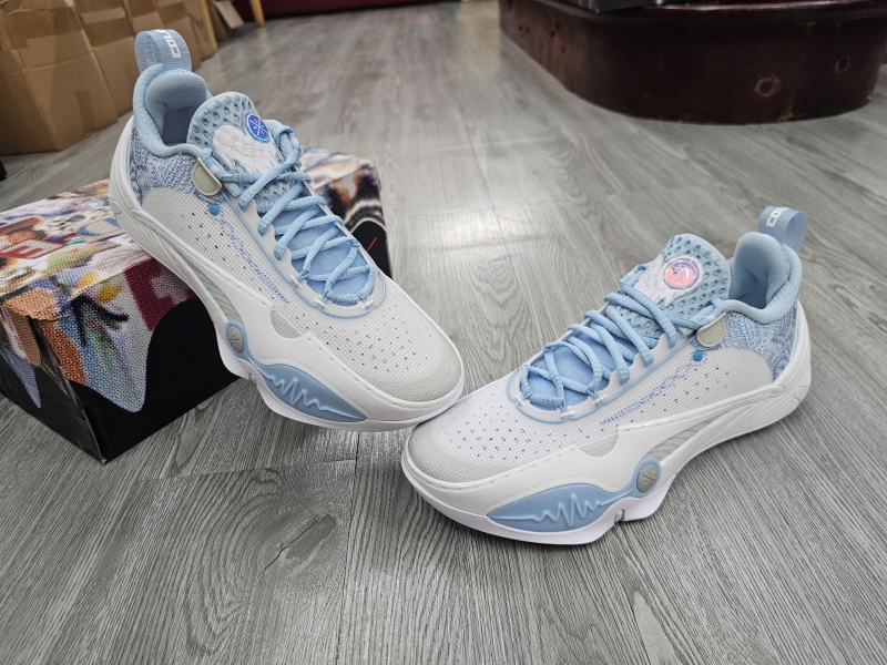 Giay-bong-ro-chinh-hang-LiNing-Wade-All-City-14-White-ABAW011-1-Dwyane-Wade-6.jpg?v=1777436447