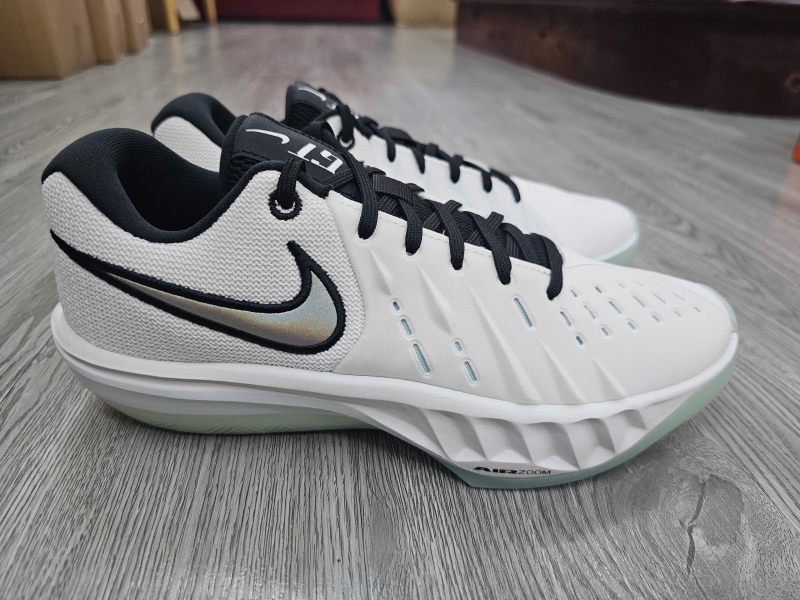 Giay-bong-ro-chinh-hang-Nike-GT-Cut-Academy-2-White-HV9775-101.jpg?v=1779804275