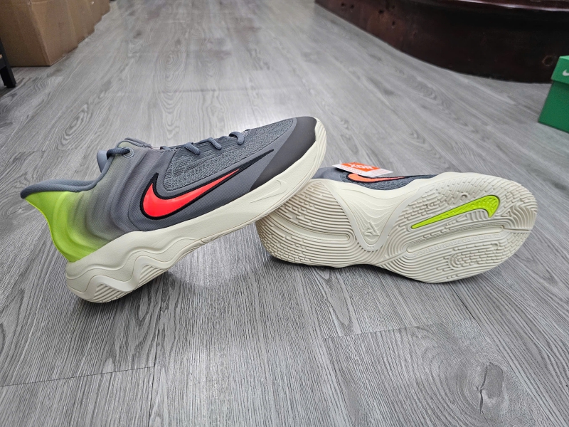 Giay-bong-ro-chinh-hang-Nike-Giannis-Immortality-4-Cool-Grey-Volt-Total-Crimson-FQ3680-011-Giannis-Antetokounmpo-3.jpg?v=1776492196