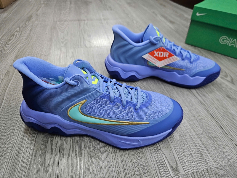 Giay-bong-ro-chinh-hang-Nike-Giannis-Immortality-4-Royal-Pulse-Volt-Hyper-Turquoise-FQ3681-402-Giannis-Antetokounmpo-2.jpg?v=1774267555