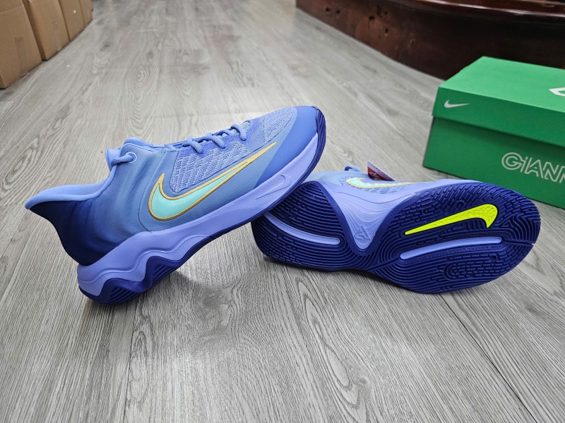Giay-bong-ro-chinh-hang-Nike-Giannis-Immortality-4-Royal-Pulse-Volt-Hyper-Turquoise-FQ3681-402-Giannis-Antetokounmpo-4.jpg?v=1774267564