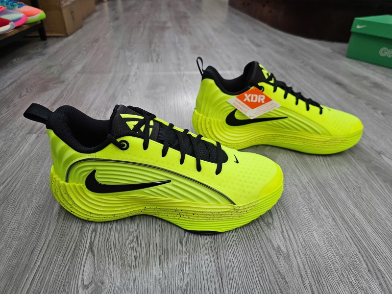 Giay-bong-ro-chinh-hang-Nike-Giannis-Immortality-4-White-Volt-FQ3681-102-Giannis-Antetokounmpo-1.jpg?v=1779803864