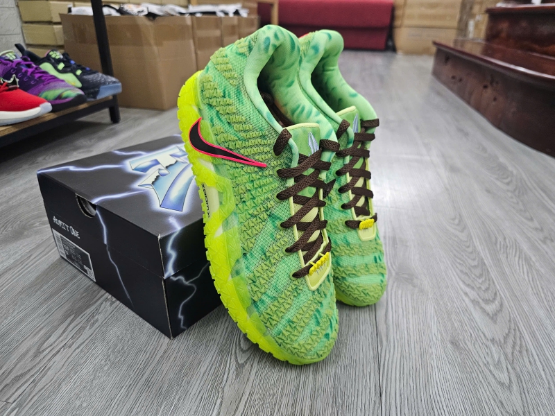 Giay-bong-ro-chinh-hang-Nike-Ja-3-Halloween-HV9923-700-HV9924-700-Ja-Morant-5.jpg?v=1773405305