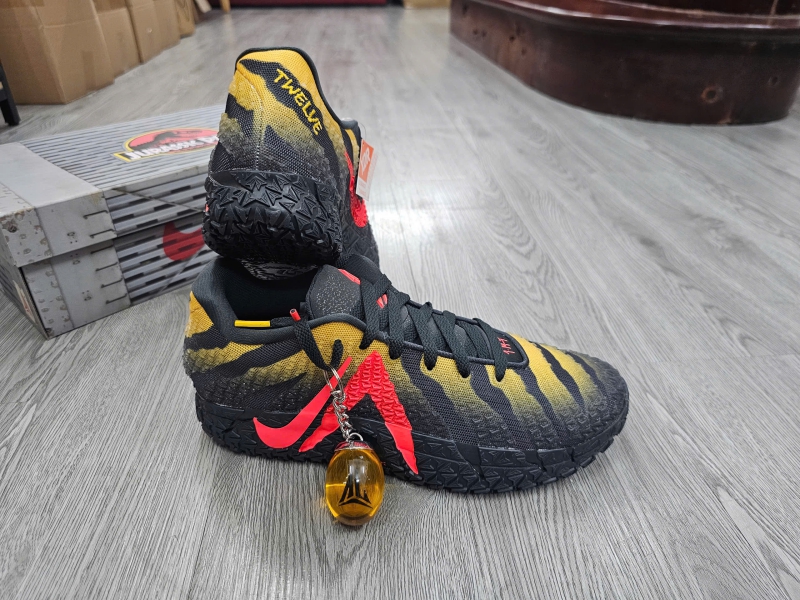 Giay-bong-ro-chinh-hang-Nike-Ja-3-Jurassic-Park-Raptor-Anthracite-IU7239-001-Ja-Morant-7.jpg?v=1778756550