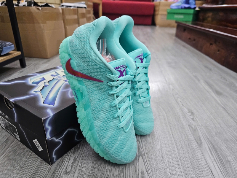 Giay-bong-ro-chinh-hang-Nike-Ja-3-Twelve-Time-IQ6755-300-IQ6754-300-Ja-Morant-4.jpg?v=1774267909