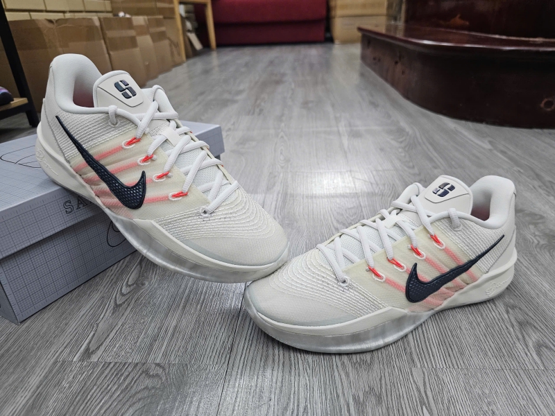 Giay-bong-ro-chinh-hang-Nike-Sabrina-3-Phantom-HF2881-003-HF2882-003-Sabrina-Ionescu-8.jpg?v=1775471260