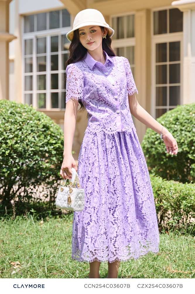 Chân váy ren xòe dập ly