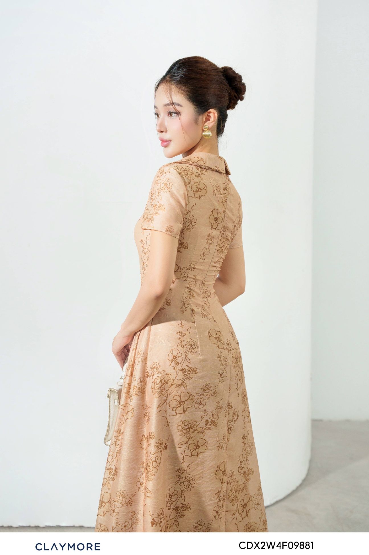 Đầm tơ xòe hoa