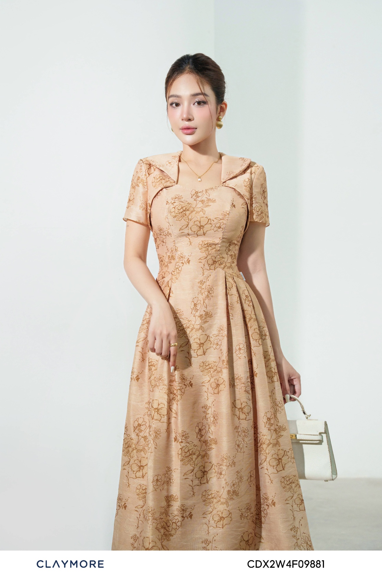 Đầm tơ xòe hoa