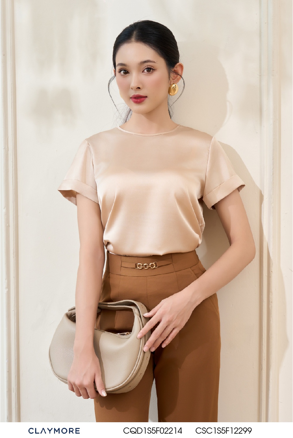 Áo kiểu tay lơ vê