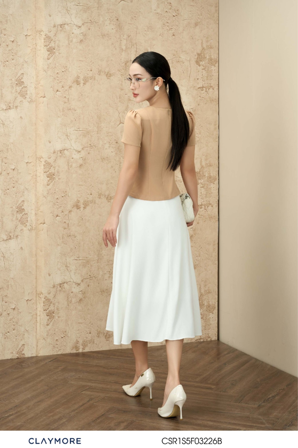 Áo cổ tròn phối nơ
