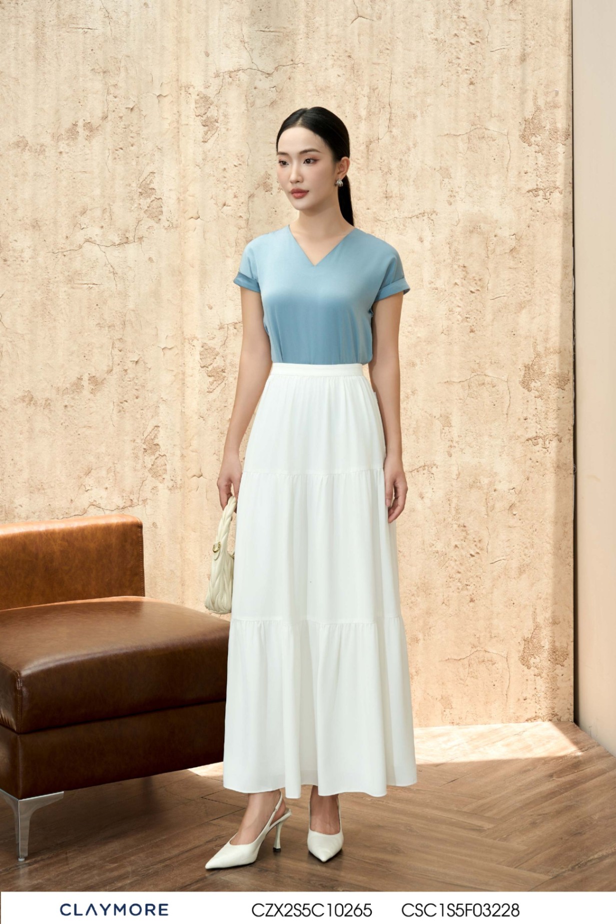 Áo cổ V tay chờm