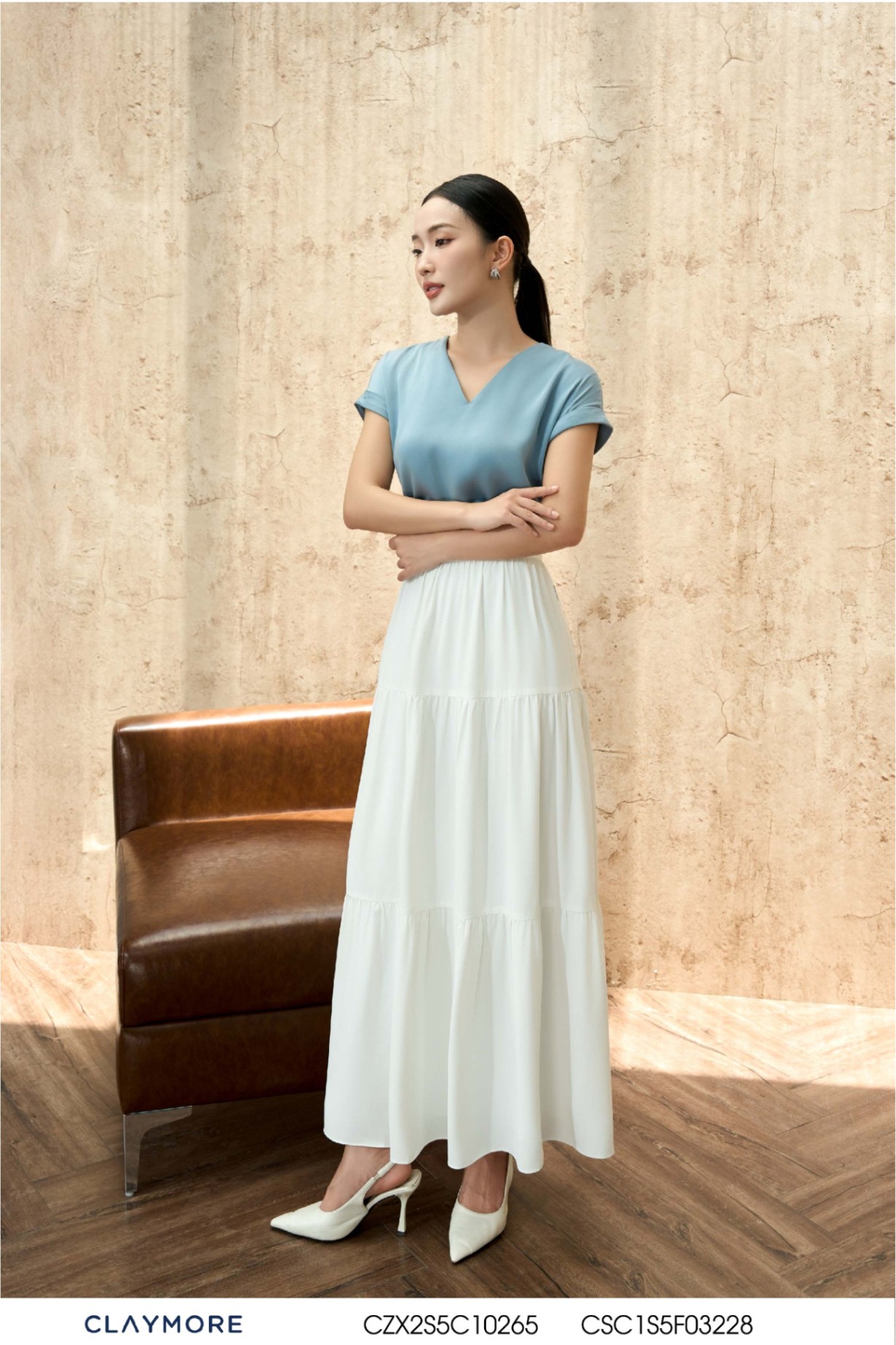 Áo cổ V tay chờm