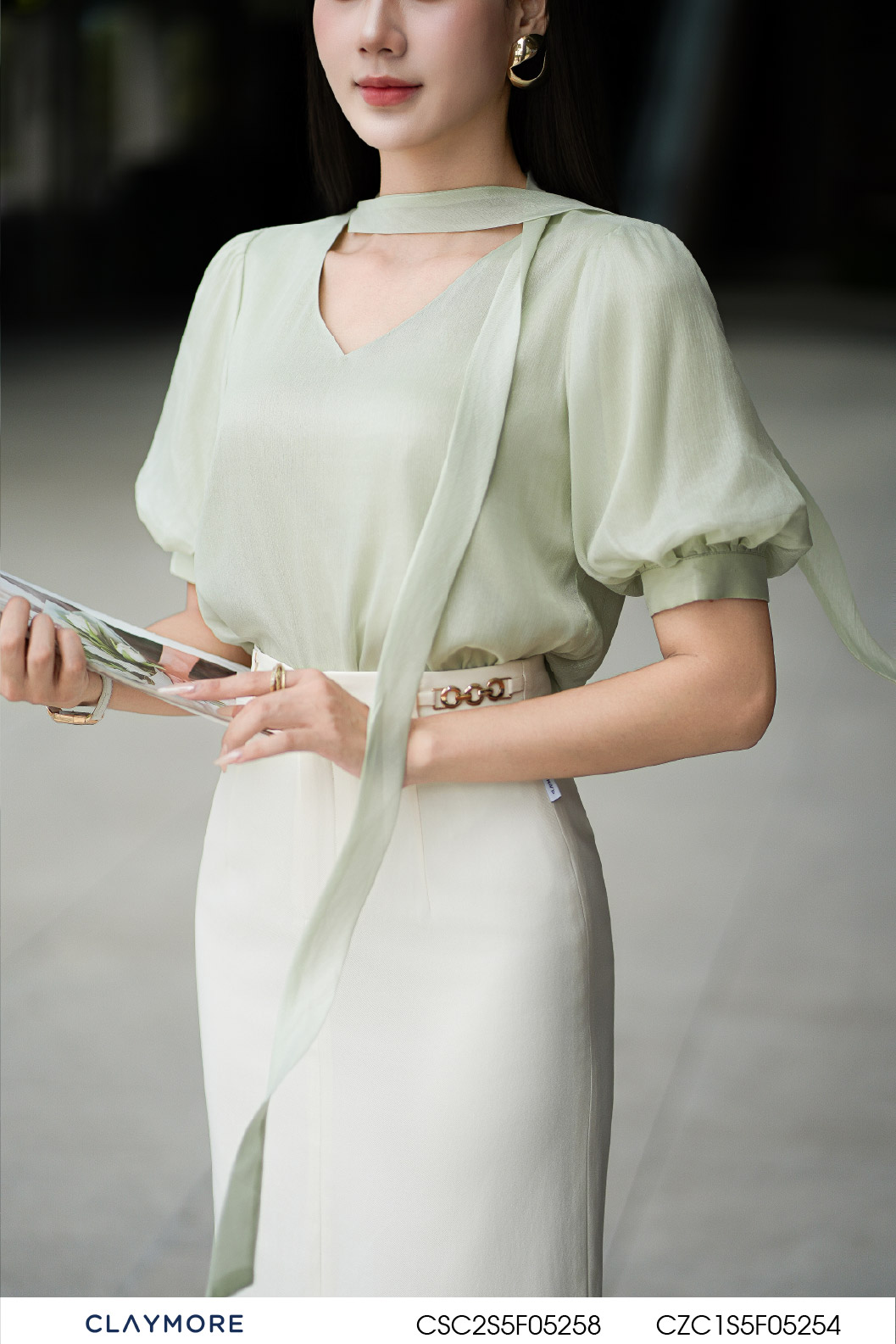 Áo cổ nơ chéo