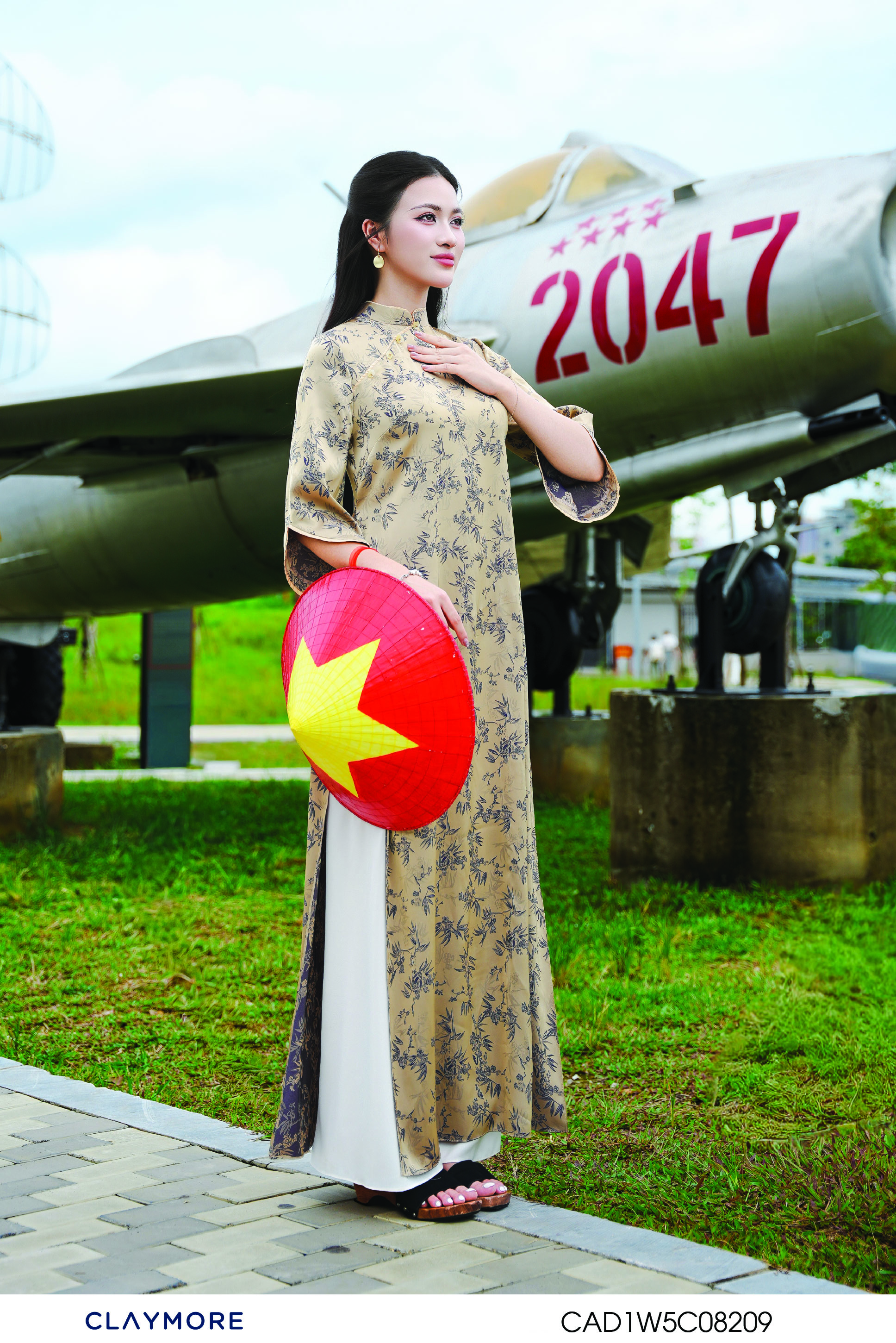 Áo dài cổ tàu tay lỡ